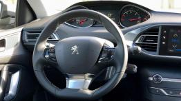 Peugeot 308 SW 1.5 BlueHDI 130 KM - galeria redakcyjna - kierownica