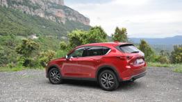 Mazda CX-5 II generacji – klasyczna elegancja