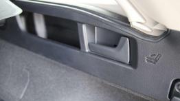 Toyota Auris Touring Sports - luka wypełniona