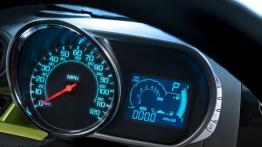 Chevrolet Spark - wersja amerykańska - prędkościomierz