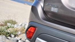 Mitsubishi Outlander 2.2 DID Intense Plus 4WD - galeria redakcyjna - emblemat