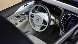 Volvo XC90 II 2.0 D5 225 KM - galeria redakcyjna - szyberdach