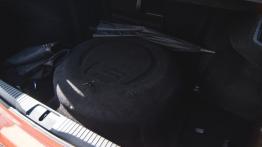 Lexus GS F (2016) - galeria redakcyjna - koło zapasowe