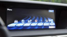 Lexus GS 350 AWD - sportowo-multimedialna elegancja