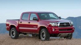 Toyota Tacoma - widok z przodu