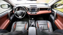 Toyota RAV4 2.0 Valvematic 152 KM - galeria redakcyjna - pełny panel przedni