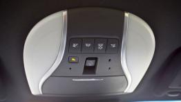 Infiniti Q70 2.2d 170 KM - galeria redakcyjna - panel sterowania w podsufitce