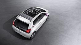 Peugeot 108 (2014) - wersja 3-drzwiowa - widok z góry