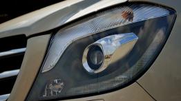 Mercedes Sprinter Furgon 316 CDI - galeria redakcyjna - lewy przedni reflektor - wyłączony
