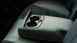 Toyota Avensis III Wagon Facelifting - galeria redakcyjna - podłokietnik tylny