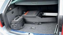 Skoda Superb II Kombi 2.0 TDI CR DPF 170KM - galeria redakcyjna - bagażnik, akcesoria