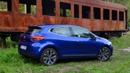 Renault Clio 1.0 TCe 100 KM - galeria redakcyjna - prawy bok
