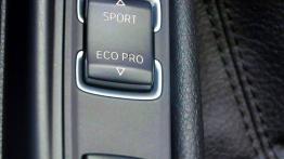 BMW Seria 1 F20-F21 Hatchback 5d 118i 170KM - galeria redakcyjna - tunel środkowy między fotelami