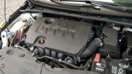 Toyota Avensis III Wagon Facelifting - galeria redakcyjna - silnik