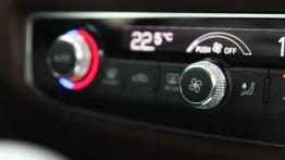 Audi A3 8V Limousine 1.4 140KM - galeria redakcyjna - panel sterowania wentylacją i nawiewem