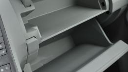 Toyota Prius IV Hatchback Facelifting 1.8 HSD 136KM - galeria redakcyjna - schowek przedni otwarty