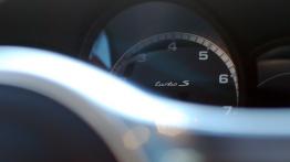 Porsche 911 (991) Turbo S Coupe - galeria redakcyjna - obrotomierz