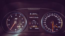 Hyundai i30 Fastback N Performance 2.0 T-GDI 275 KM - galeria redakcyjna - inny element panelu przed