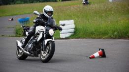 Wyższa szkoła jazdy Suzuki - prędkość może być bezpieczna