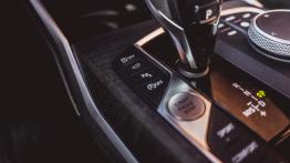 BMW 320d Touring 2.0 190 KM - galeria redakcyjna - widok ogólny wn?trza z przodu