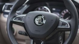 Skoda Superb 1.4 TSI 150 KM - galeria redakcyjna - kierownica