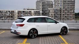 Seat Leon III Cupra ST (2015) - galeria redakcyjna - prawy bok