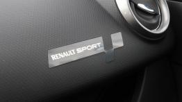 Renault Clio IV RS Turbo 200KM - galeria redakcyjna - deska rozdzielcza