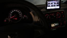 Seat Mii 5d by Mango 1.0 MPI 75KM - galeria redakcyjna - kokpit