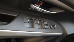 Suzuki SX4 II - galeria redakcyjna - sterowanie w drzwiach
