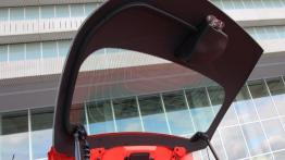 Toyota Aygo II 5d 1.0 VVT-i 69KM - galeria redakcyjna - tył - bagażnik otwarty