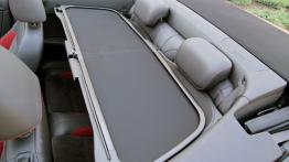 Volkswagen Golf VI Cabriolet 1.4 TSI 160KM - galeria redakcyjna - inny element wnętrza z tyłu