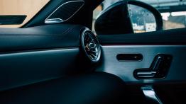 Mercedes A200 1.3 163 KM - galeria redakcyjna - widok ogólny wn?trza z przodu