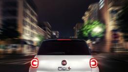 Fiat 500L - wersja amerykańska - tył - inne ujęcie
