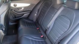 Mercedes Klasa C W205 Sedan - galeria redakcyjna - tylna kanapa
