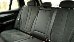 BMW X5 F15 M50d 381KM - galeria redakcyjna - tylna kanapa