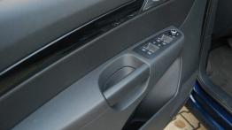 Seat Alhambra II 2.0 TDI CR 177KM - galeria redakcyjna - drzwi kierowcy od wewnątrz