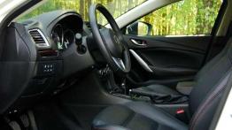Mazda 6 - szybsza, lepsza, piękniejsza.
