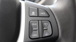 Suzuki Vitara 1.6 VVT 120KM - galeria redakcyjna - sterowanie w kierownicy