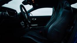 Ford Mustang GT - galeria redakcyjna - widok ogólny wnętrza z przodu