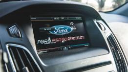 Ford Focus RS - niebieski terrorysta