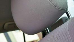 Toyota Avensis - z emeryta w nastolatka