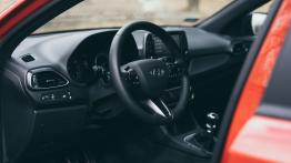 Hyundai i30 N-line - galeria redakcyjna - widok ogólny wn?trza z przodu