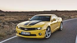 Chevrolet Camaro Coupe - wersja europejska - widok z przodu