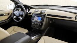 Mercedes klasy R 2011 - wersja przedłużona - pełny panel przedni