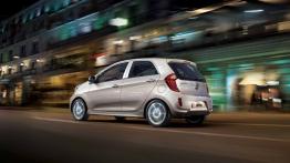 Kia Picanto 2011 - wersja 5-drzwiowa - tył - reflektory włączone