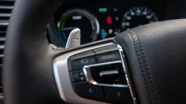 Mitsubishi Outlander PHEV Facelift (2016) - galeria redakcyjna - sterowanie w kierownicy