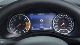 Jeep Renegade Trailhawk (2015) - wersja europejska - zestaw wskaźników