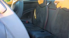 Peugeot RCZ R Facelifting 1.6 THP - galeria redakcyjna - tylna kanapa