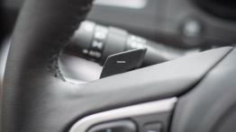 Subaru Outback V 2.5i 175KM - galeria redakcyjna - manetka zmiany biegów pod kierownicą