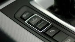 BMW X5 F15 M50d 381KM - galeria redakcyjna - przyciski do sterowania trybami jazdy